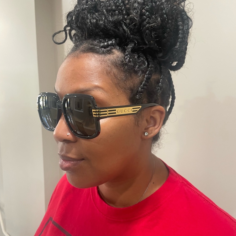 Gucci Sunglasses(authentic). Case included